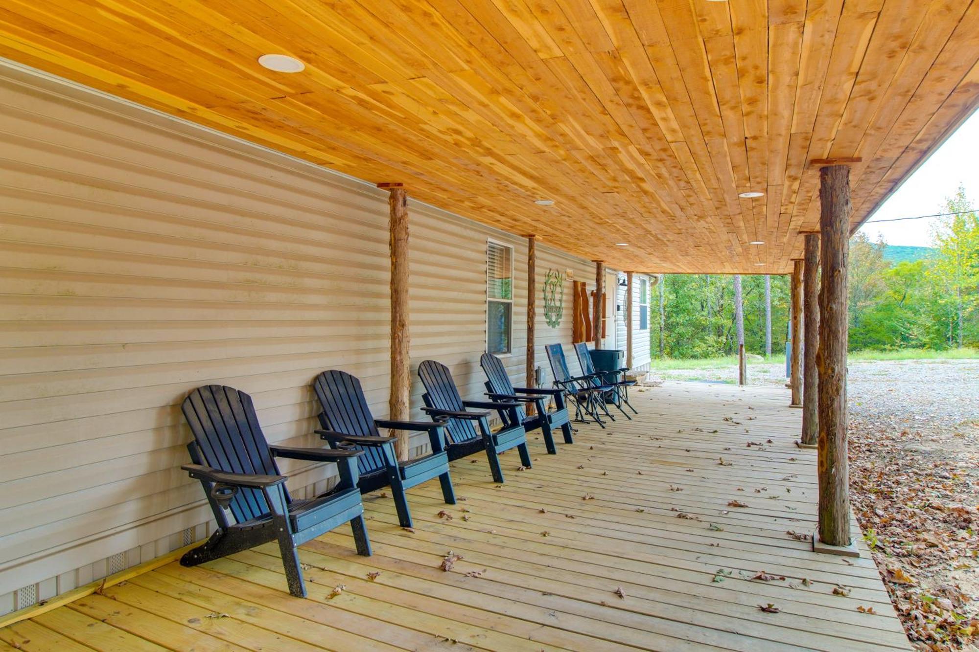 Ozark Mountain Cabin Rental On 300-Acre Ranch Exterior photo